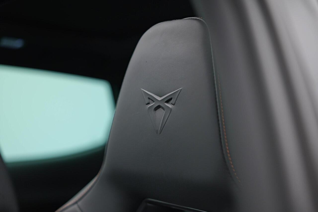 Cupra Formentor 1.4 e-Hybrid VZ Copper Edition |Pano|Buttons|360|Memory|Dodehoek|Ambient|