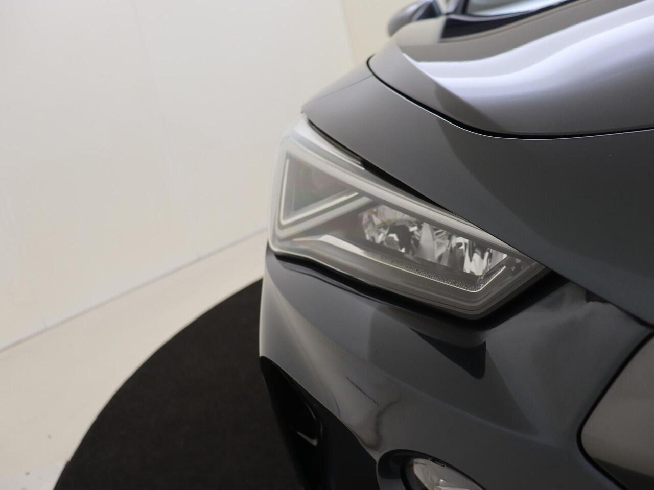 Cupra Formentor 1.4 e-Hybrid VZ Performance | SoH 99% | Panoramadak | Adaptieve demping | Kuipstoelen | Achteruitrijcamera | 3-zone airco | Dodehoek detectie | Keyless | CarPlay |