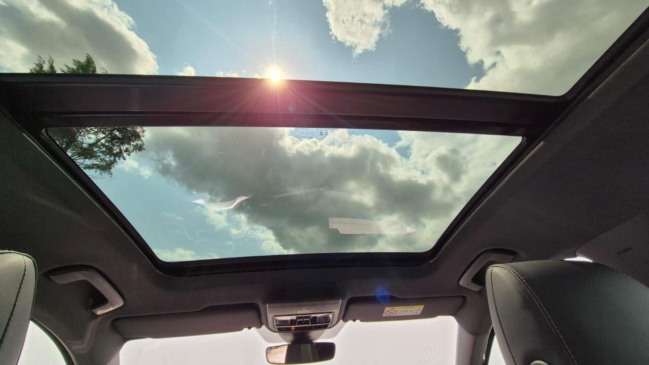 Cupra Formentor 1.4 e-Hybrid Panorama Dak - Camera achter - Adaptive Cruise Control - Stoel verwarming