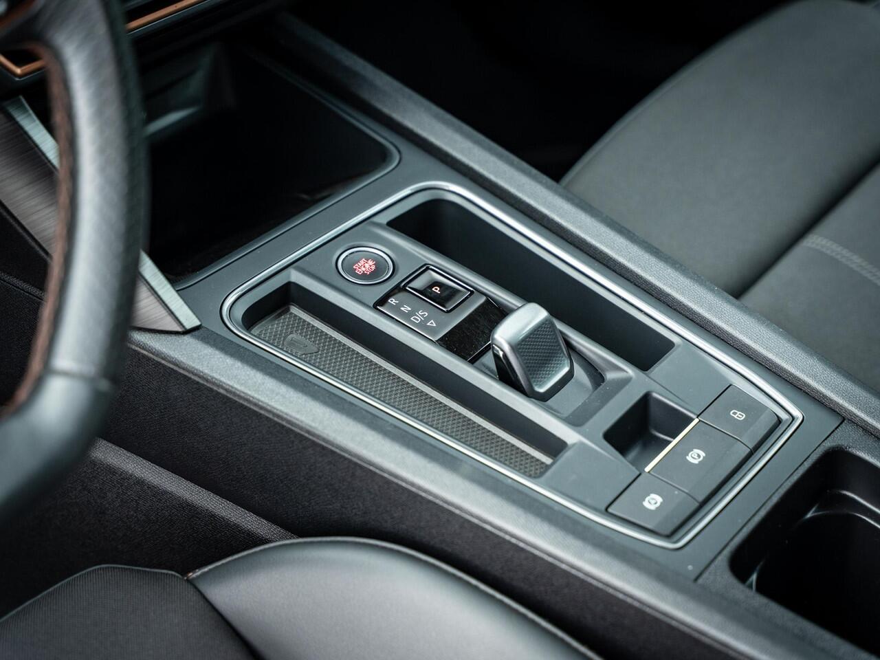 Cupra Formentor 1.4 TSI e-Hybrid // LED // Carplay // PDC // winter pakket