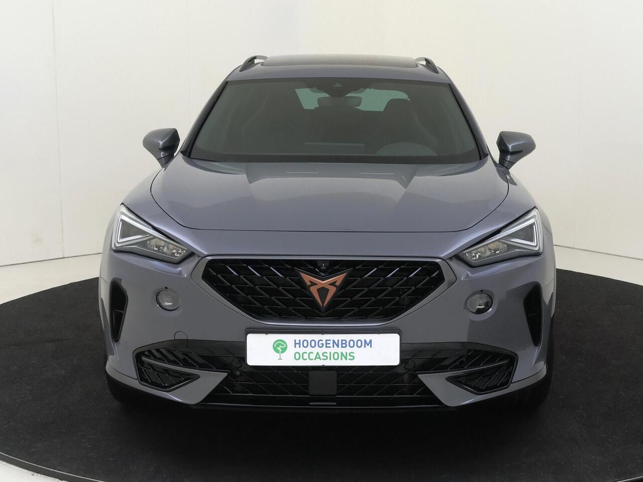 Cupra Formentor 1.4 e-Hybrid VZ Performance | SoH 93% | Panoramadak | Trekhaak | Adaptieve demping | Parkeerassistent | 360 camera | Keyless | Navigatie | Stoel- en stuurwielverwarming |