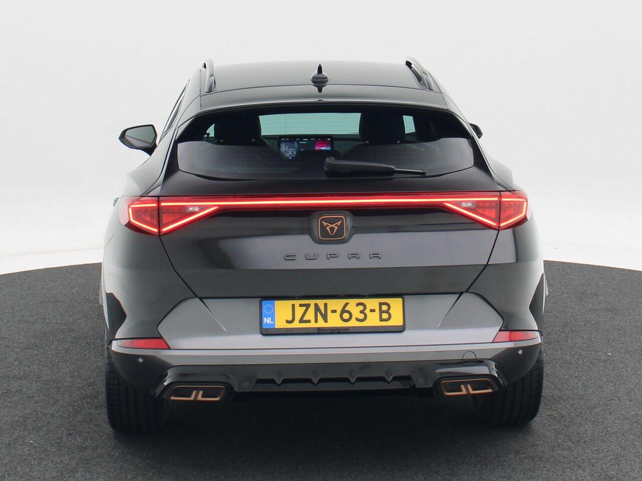 Cupra Formentor 1.4 e-Hybrid 204 Pk Essential | Stoel/Stuur Verwarming | Adaptive Cruise | Full LED | Navigatie | CarPlay | 19 Inch 89.657 Km !!