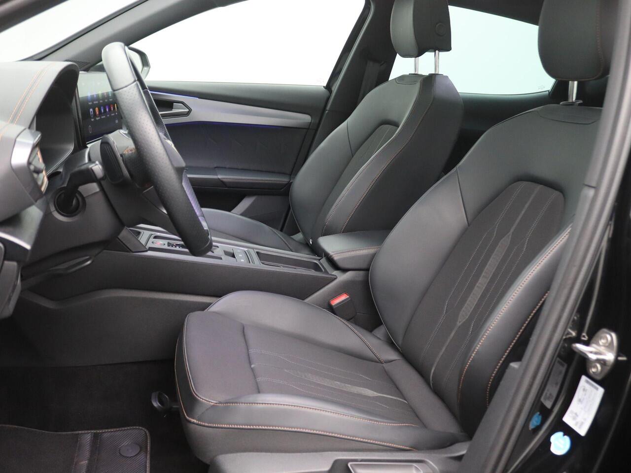 Cupra Formentor 1.4 e-Hybrid Business 204PK DSG Panoramadak, Achteruitrijcamera, Keyless, Side assist, Alarm, 19'' lichtmetaal, Elek. achterklep