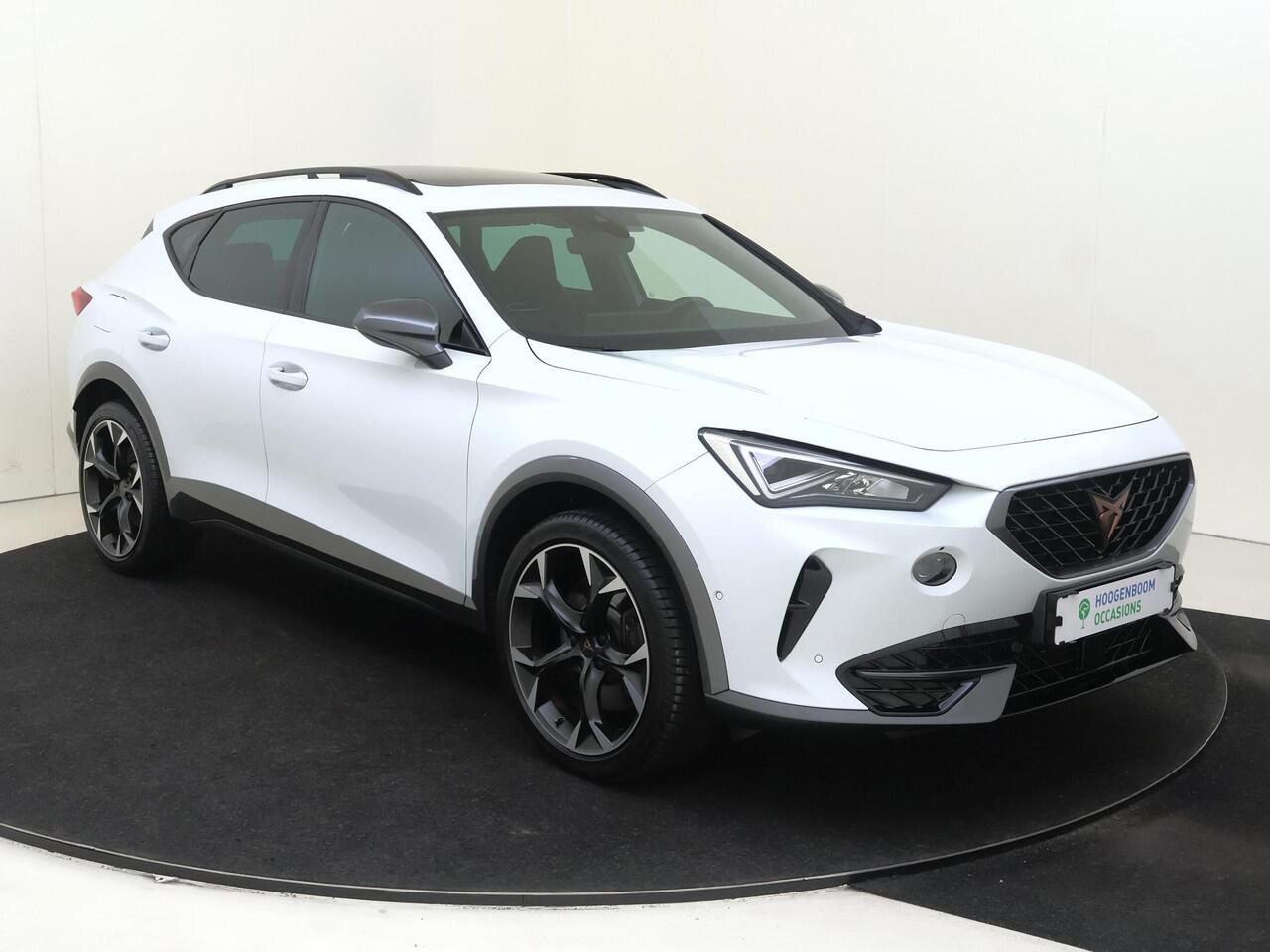 Cupra Formentor 1.4 e-Hybrid VZ Performance | SoH 96% | Panoramadak | Achteruitrijcamera | Adaptieve demping | Stoel- en stuurwielverwarming | Dodehoek detectie | Parkeerassistent | Keyless |
