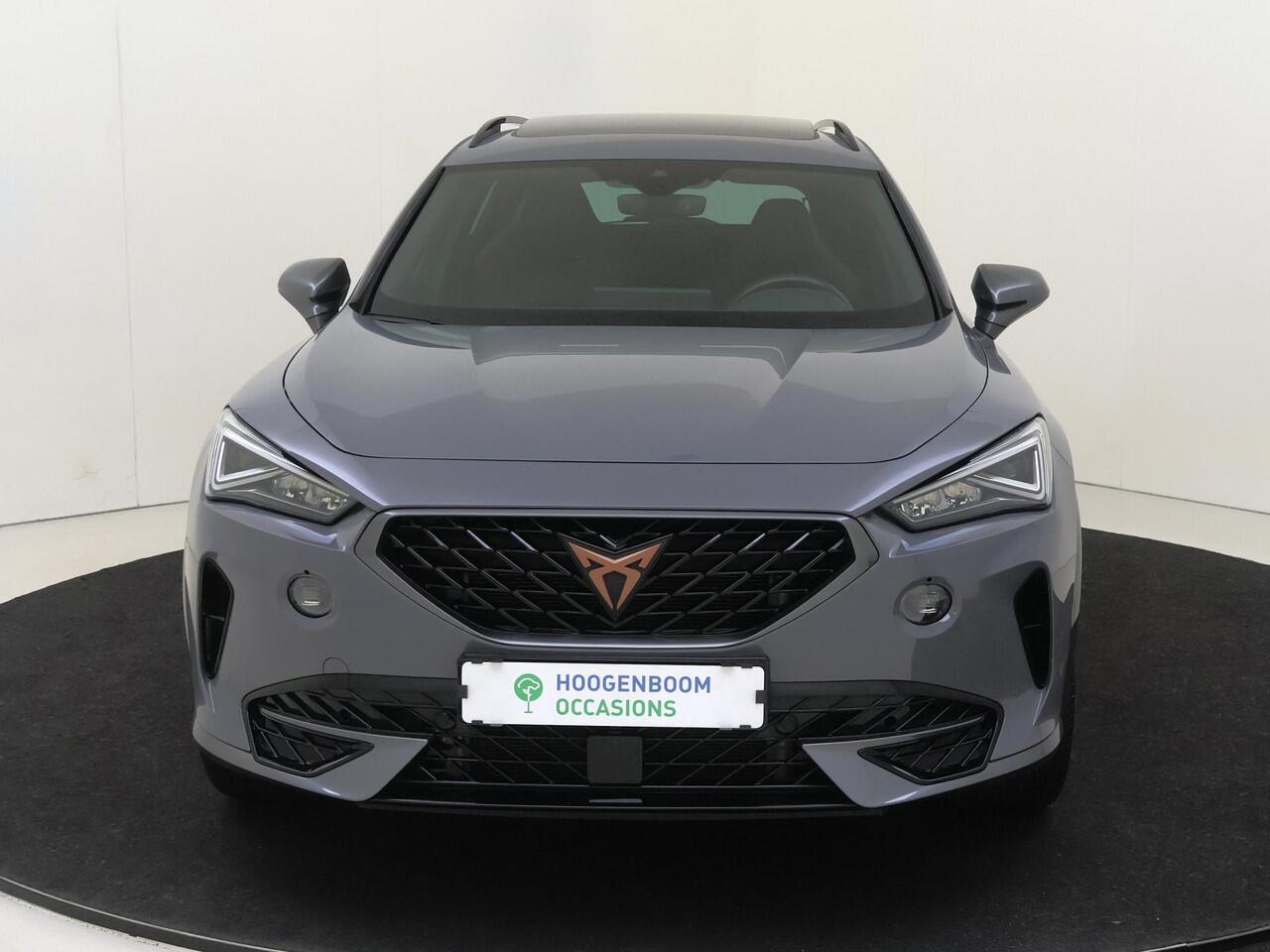 Cupra Formentor 1.4 e-Hybrid VZ Performance | SoH 91% | Panoramadak | Trekhaak | Adaptieve demping | Parkeerassistent | Navigatie | Stoel- en stuurwielverwarming | Keyless | Dodehoek detectie |