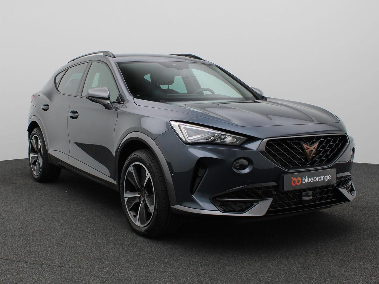 Cupra Formentor 1.4 e-Hybrid Business 204PK DSG Achteruitrijcamera, Keyless, Side Assist, Voorruitverwarming, Stuurverwarming, Navi, 18" LM Velgen, Adaptieve Cruise Control