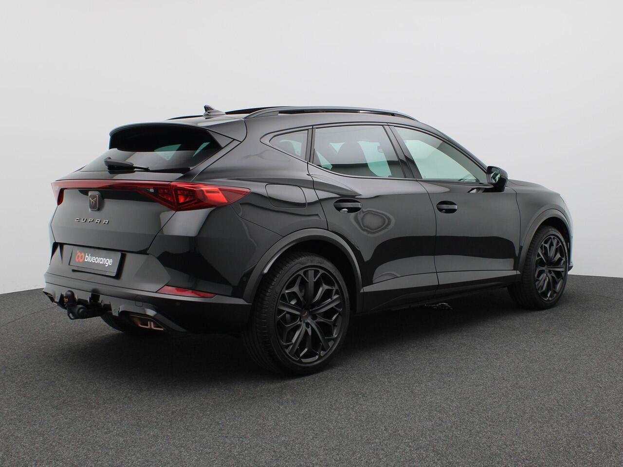 Cupra Formentor 1.4 e-Hybrid VZ Tribe Edition 245PK DSG Panoramadak, Elektrische memory stoel, Trekhaak, Beatsaudio, Stoel-stuurverwarming, Full LED, Adaptieve Cruise Control, 360gr. Camera, Side Assist, Keyless, 19" LM Velgen