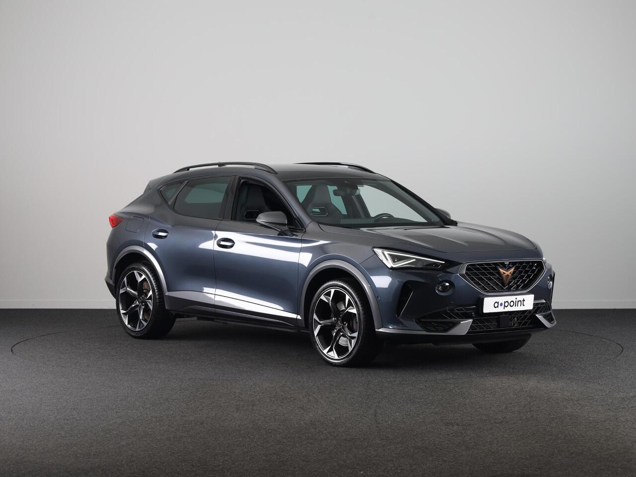 Cupra Formentor 1.4 e-Hybrid VZ Performance 245 pk Automaat (DSG) | Navigatie | Parkeersensoren (Park assist) | Rondomzicht camera | Elektr. bestuurdersstoel met geheugen | Stoelverwarming |