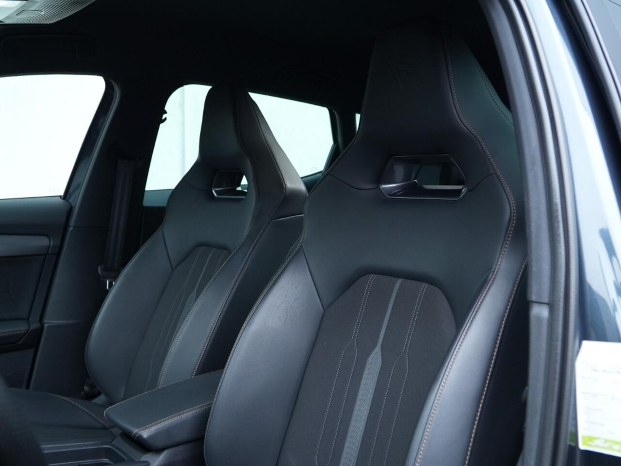 Cupra Formentor VZ 1.4 e-HYBRID 205 PK | Navi | Carplay | LED | Camera | 19"