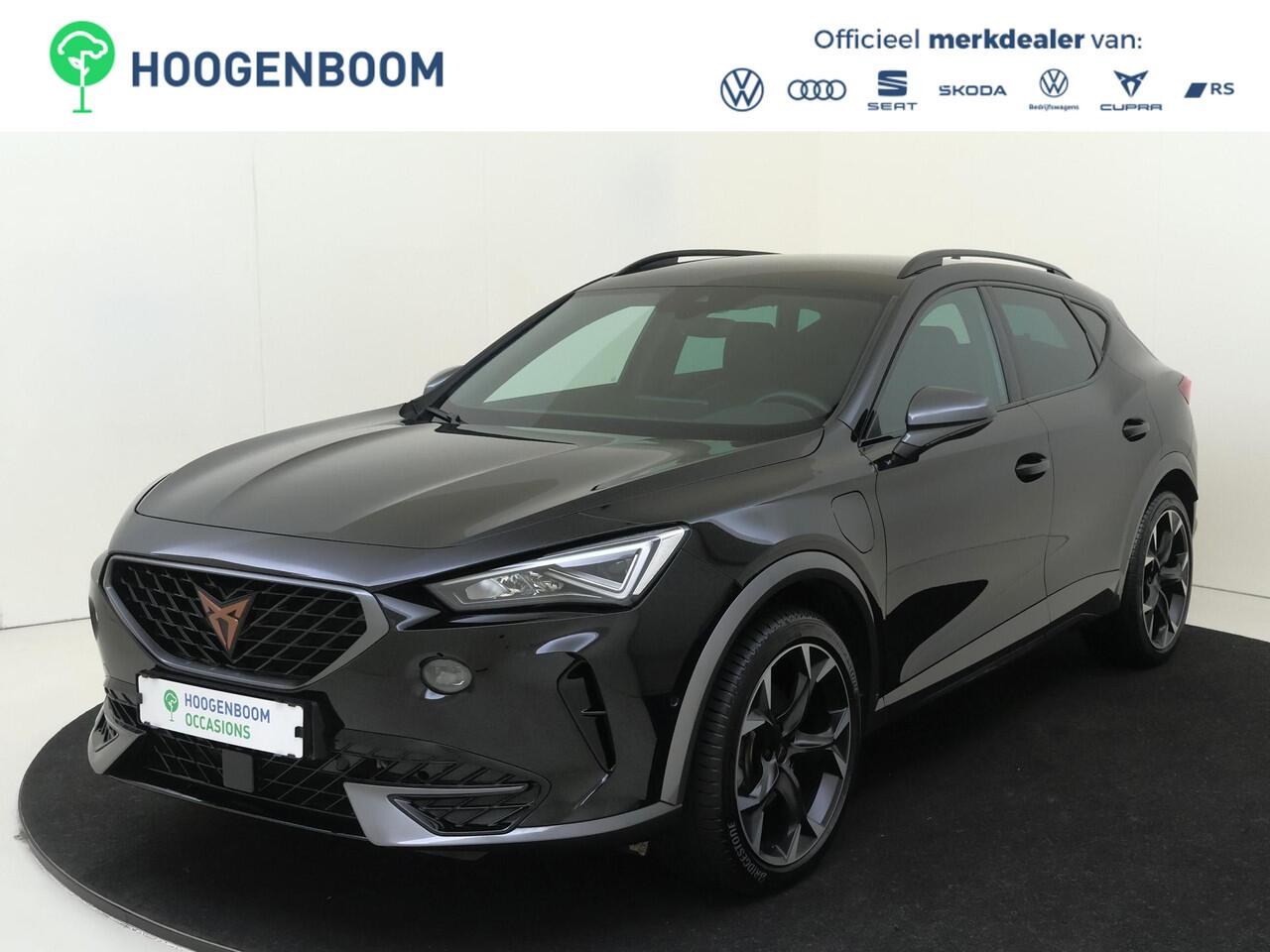 Cupra Formentor 1.4 e-Hybrid Business | SoH 100% | Achteruitrijcamera | 3-zone airco | Keyless | Adaptieve cruise control | Stoel- en stuurwielverwarming | CarPlay | Navigatie |
