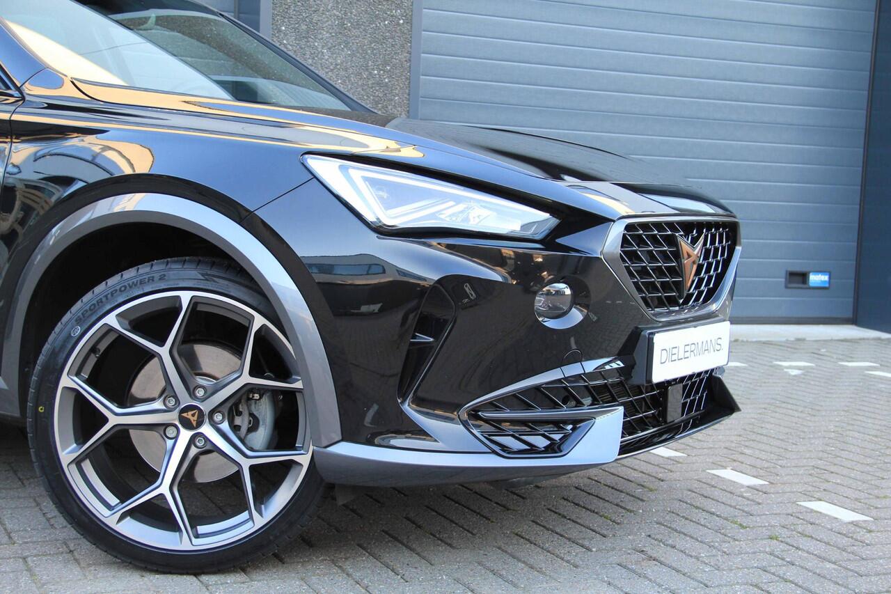 Cupra Formentor 1.4 e-HYBRID 150kW DSG Full option | Panorama dak | Beats audio | 12" Display | 20" velgen! | Sfeerverlichting | BTW!