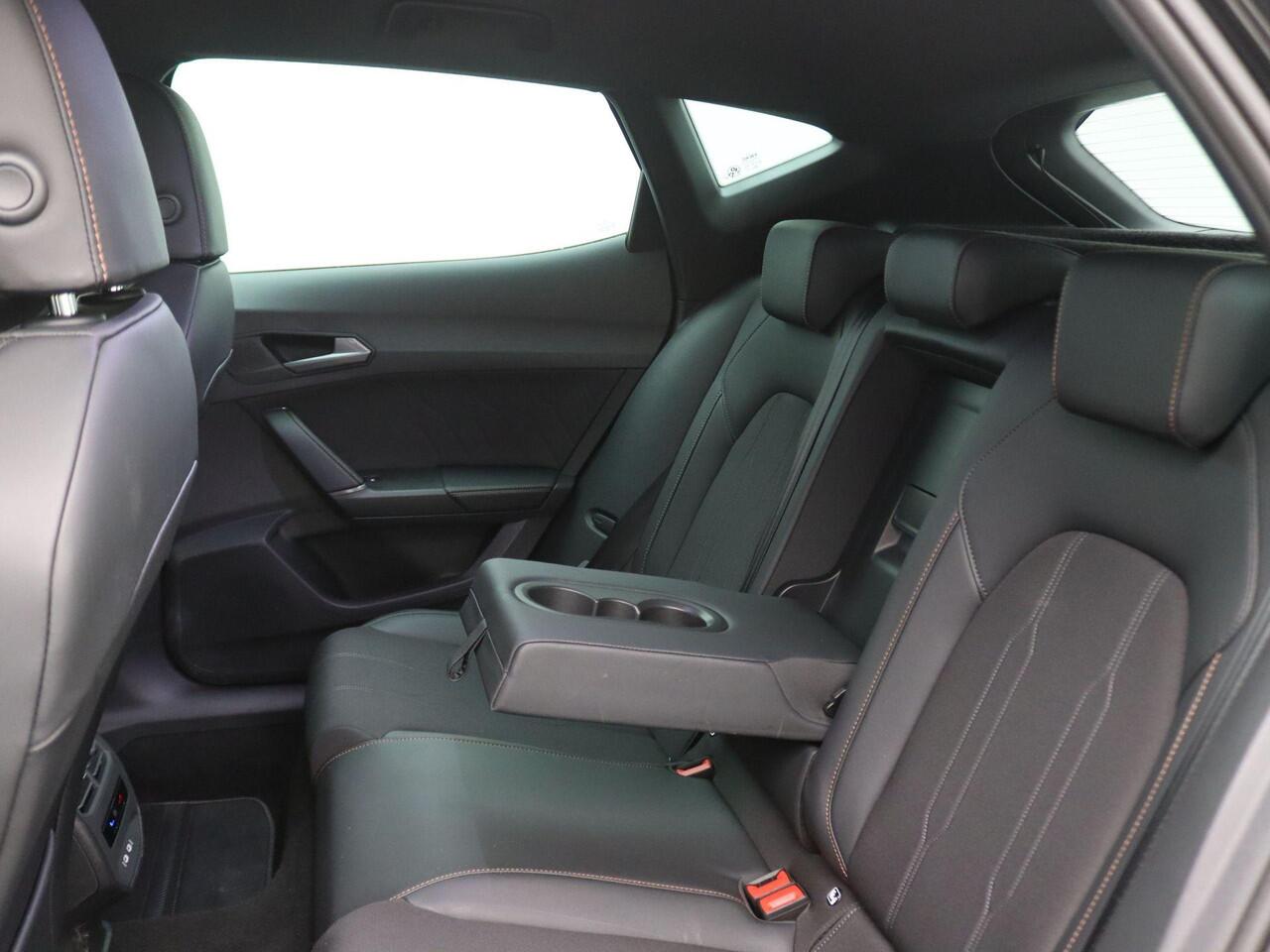 Cupra Formentor 1.4 e-Hybrid Business 204PK DSG Elektr. Achterklep, Keyless, Full led, Stuur-stoelverwarming, 18" LM Velgen, Adaptive Cruise Control