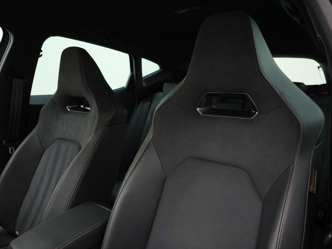 Cupra Formentor 1.5TSIe-Hybrid 200kW/272PK VZ DSG · Navigatie · Alcantara/Leder · Camera + Parkeersensoren · Garantie t/m 21-08-2027 of 90000km