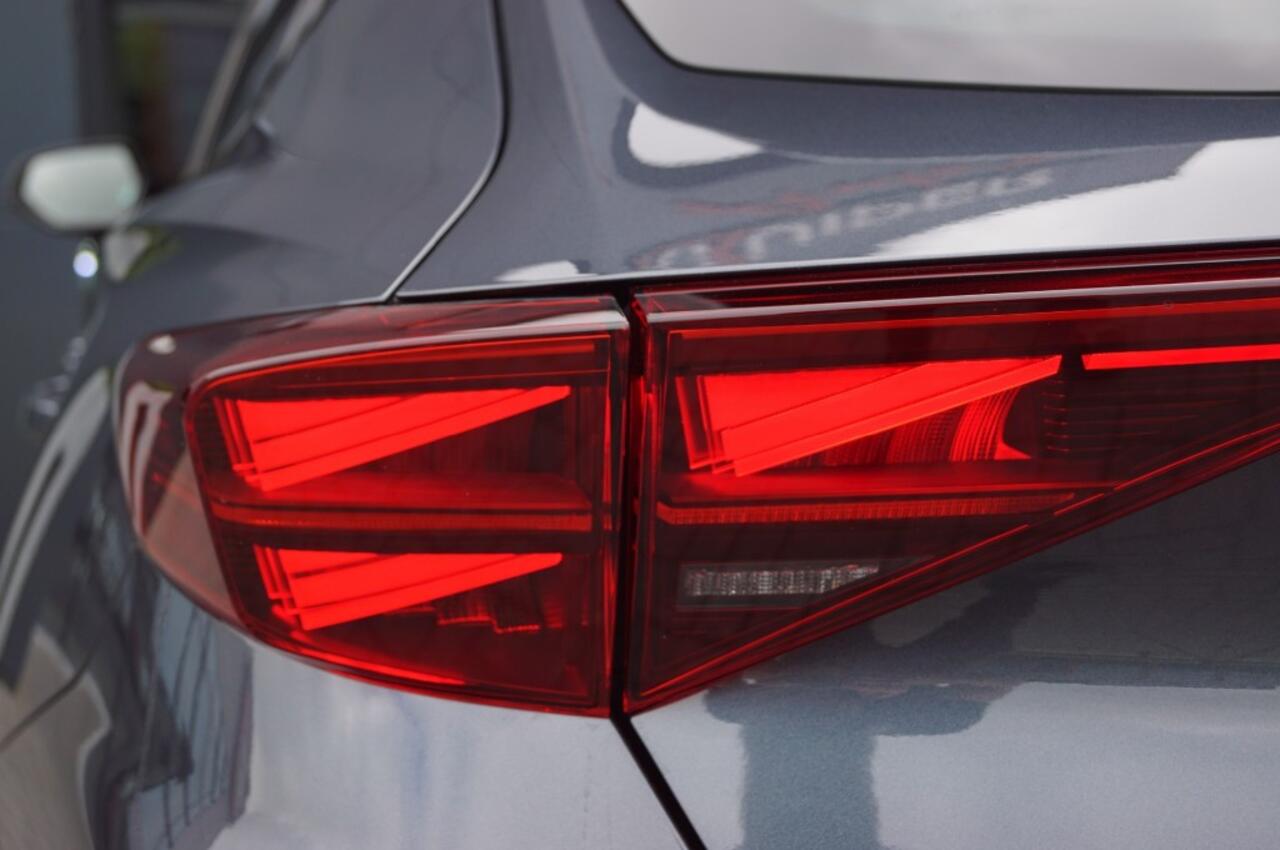 Cupra Formentor VZ Performance 1.5 e-Hybrid 272pk/Panodak/Trekhaak wegk/360gr Ca