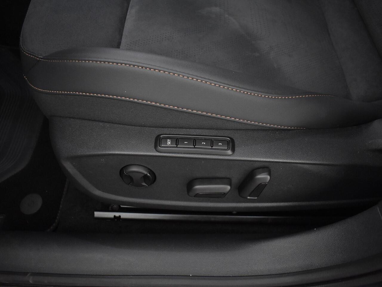 Cupra Formentor 1.5 Tsi 272pk e-Hybrid VZ Performance · Camera · Keyless · Elek. Bestuurderstoel · Apple/Android Car Play · Elk. Trekhaak · 19'' Inch · Garantie t/m 23-01-2028 of 100.000km