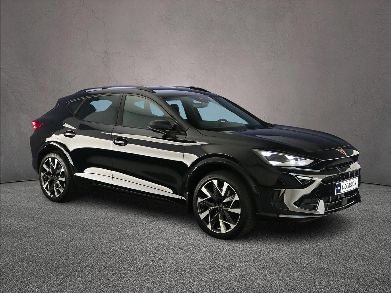 Cupra Formentor VZ Performance 1.5 TSI e-Hybrid 272pk DSG Automaat Trekhaak, Adaptive cruise control, Elektrische achterklep, Achteruitrijcamera, LED koplampen, Stuurwiel verwarmd