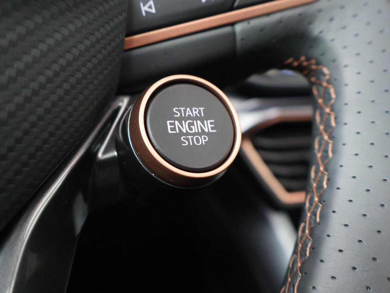 Cupra Formentor 1.5 TSI e-Hybrid VZ Performance | 272 PK | SoH 100% | Panoramadak | Matrix LED | Adaptive cruise control | Apple Carplay/Android Auto |