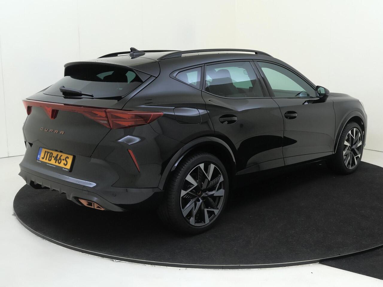 Cupra Formentor 1.5 TSI e-Hybrid VZ Performance | Sennheiser audio | Dodehoek sensor| Adaptieve cruise control | Carplay | Stoelverwarming | Keyless