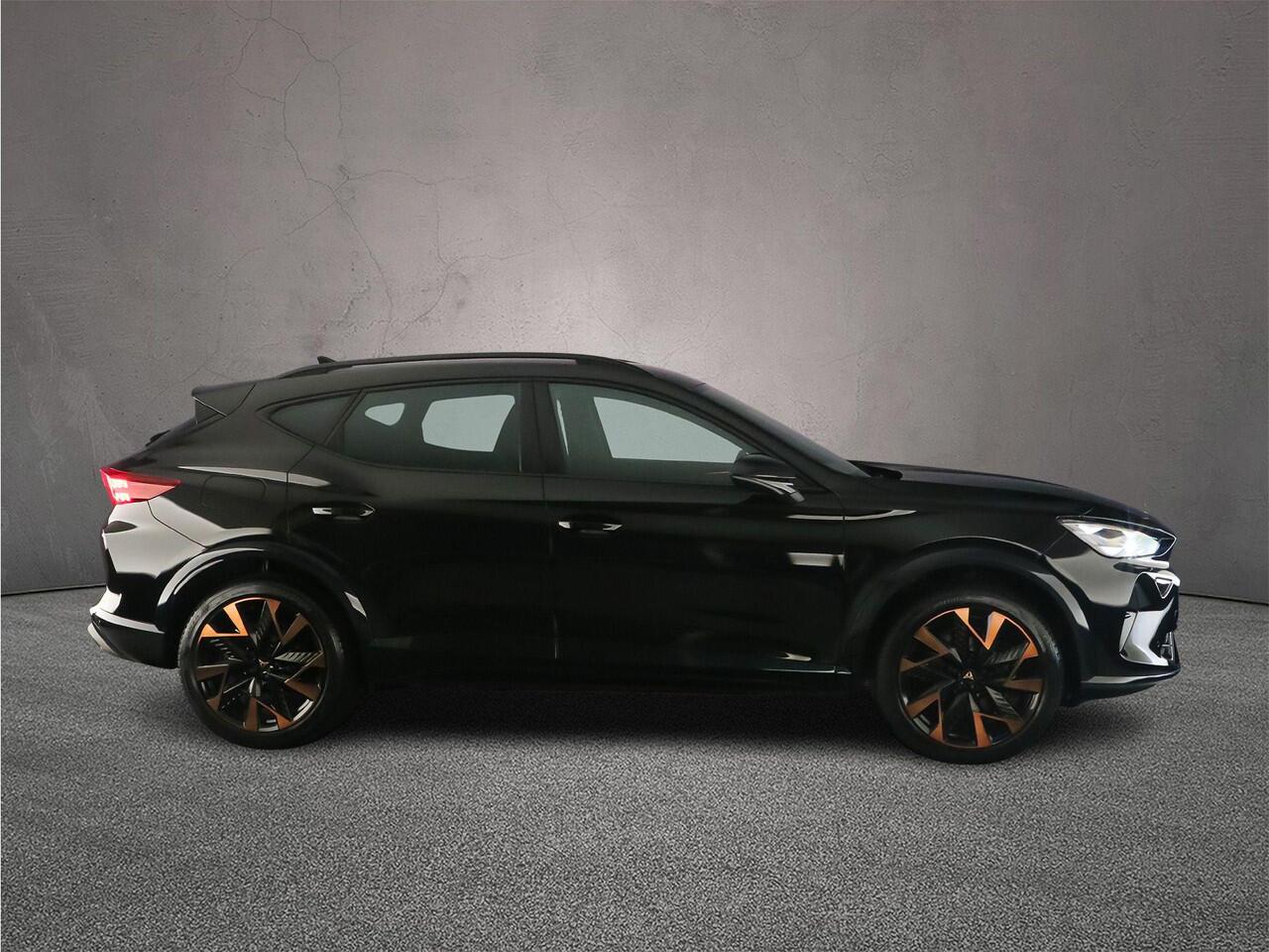 Cupra Formentor VZ Performance 1.5 TSI eHybrid 272pk DSG Automaat Adaptive cruise control, Sennheiser audio, LED matrix koplampen, Achteruitrijcamera, Elektrische achterklep