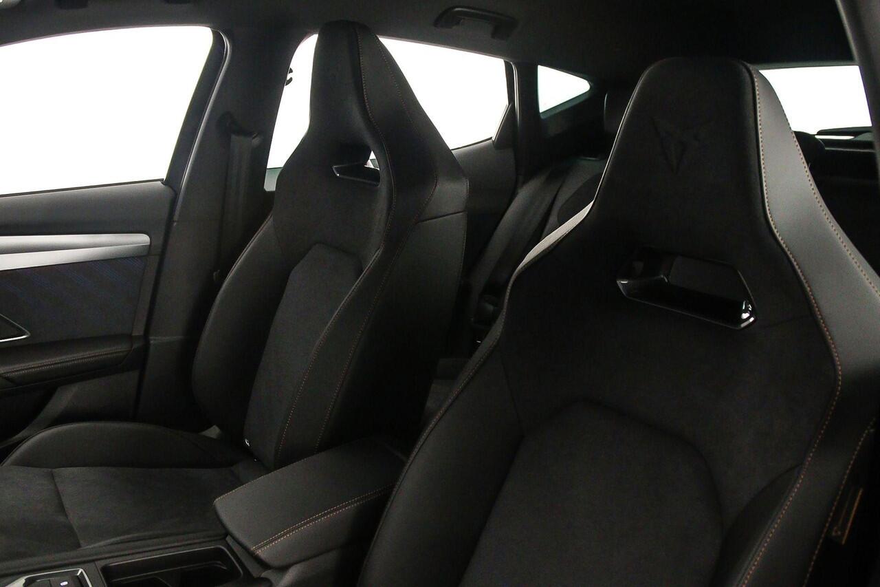 Cupra Formentor VZ Performance 1.5 TSI eHybrid 272pk DSG Automaat Adaptive cruise control, Sennheiser audio, Achteruitrijcamera, LED matrix koplampen, Elektrische achterklep