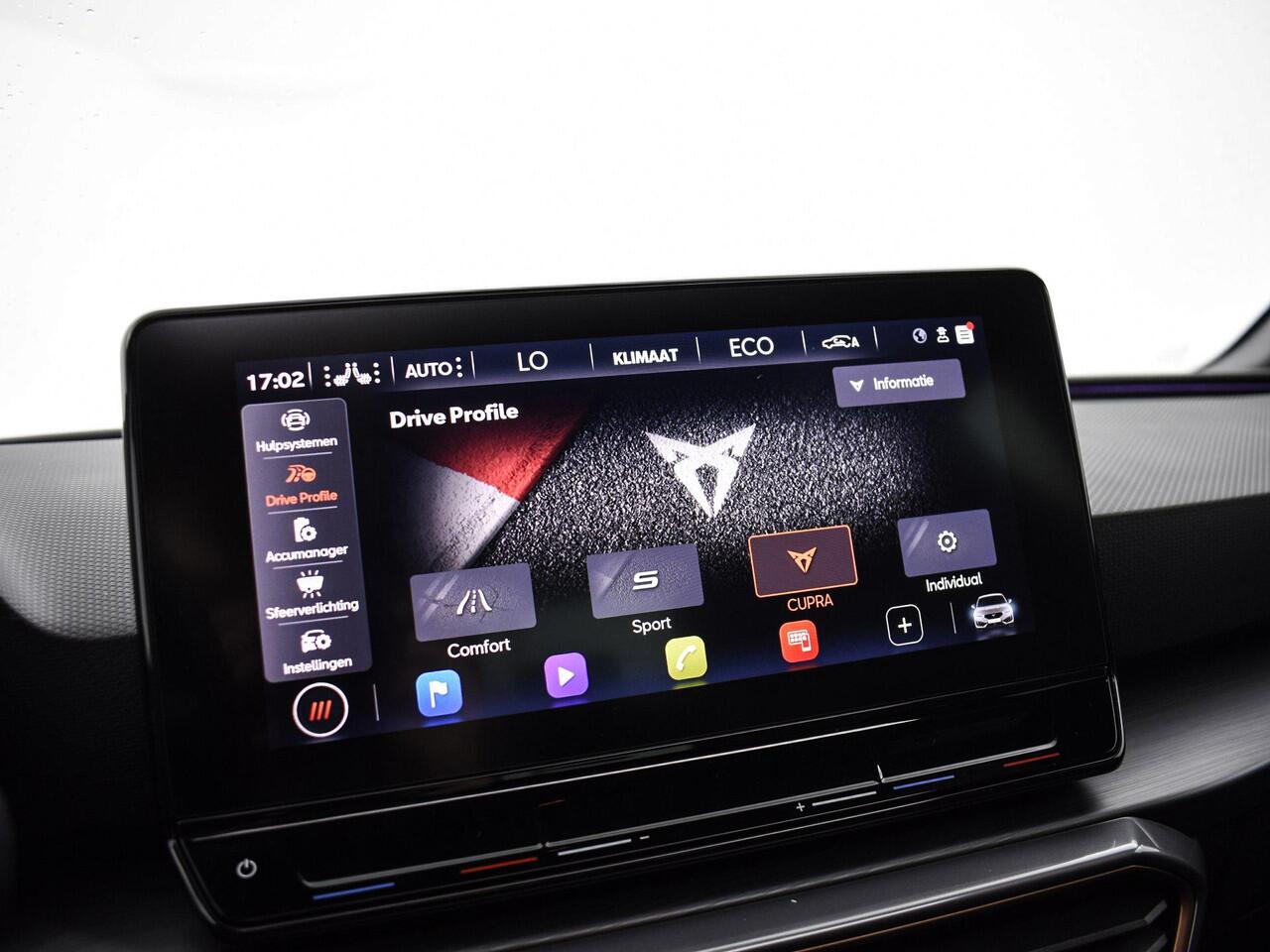 Cupra Leon 1.4 TSI 245pk DSG e-Hybrid VZ Performance · Panoramadak · Camera · Keyless · Stuur- & Stoelverwarming · ACC · Verkeersbord Detectie ·