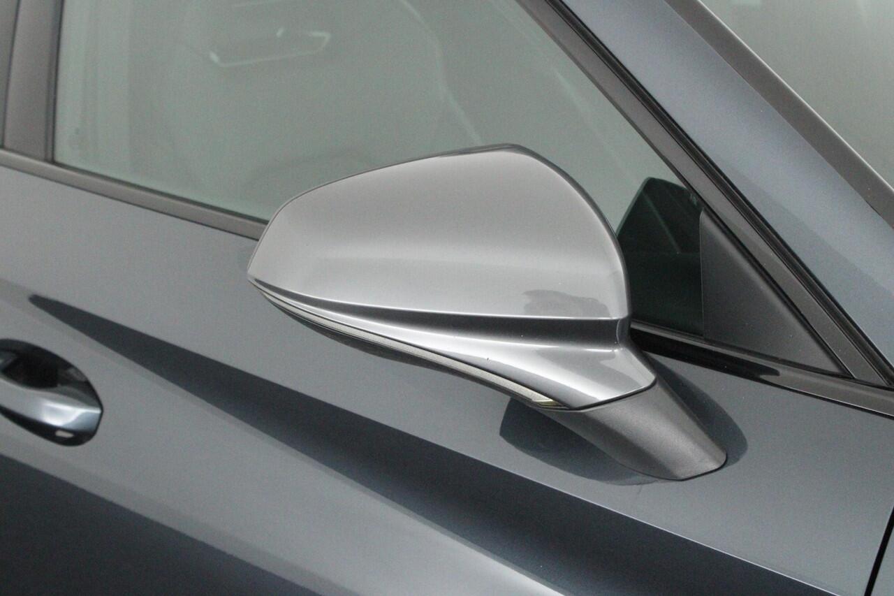 Cupra Leon 1.4 245pk e-Hybrid VZ Business Camera Stoelverwarming Keyless Virtual Cockpit Navigatie