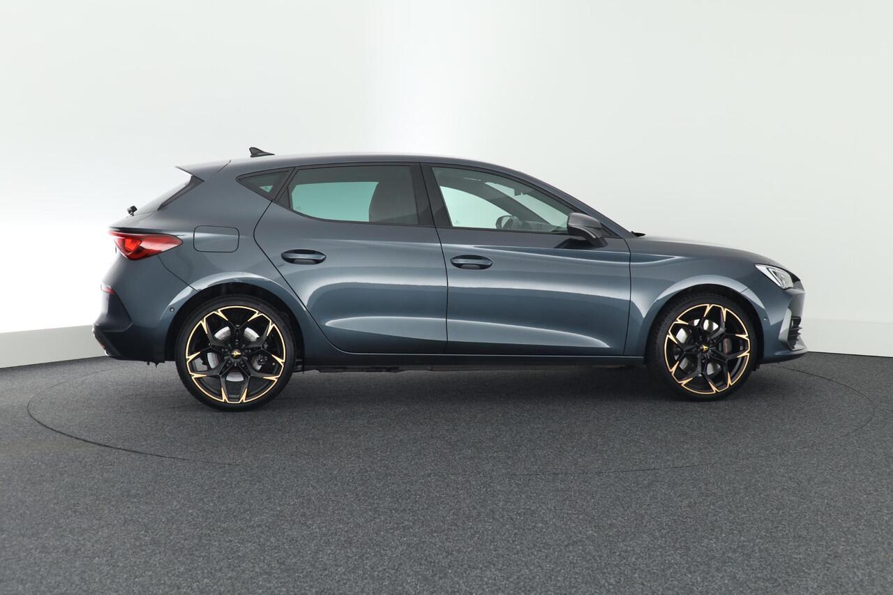 Cupra Leon 1.4 245pk e-Hybrid VZ Business Camera Stoelverwarming Keyless Virtual Cockpit Navigatie