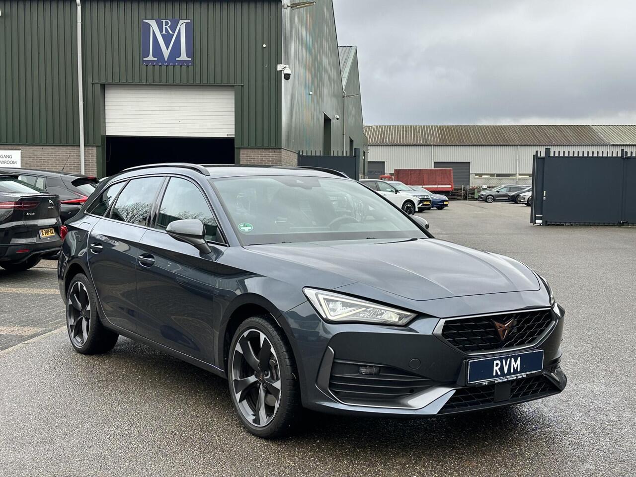 Cupra Leon 1.4 eTSI PHEV FR PHEV DEALER ONDERHOUDEN | UNIEKE KMSTAND! | RIJKLAARPRIJS incl. 12mnd BOVAG