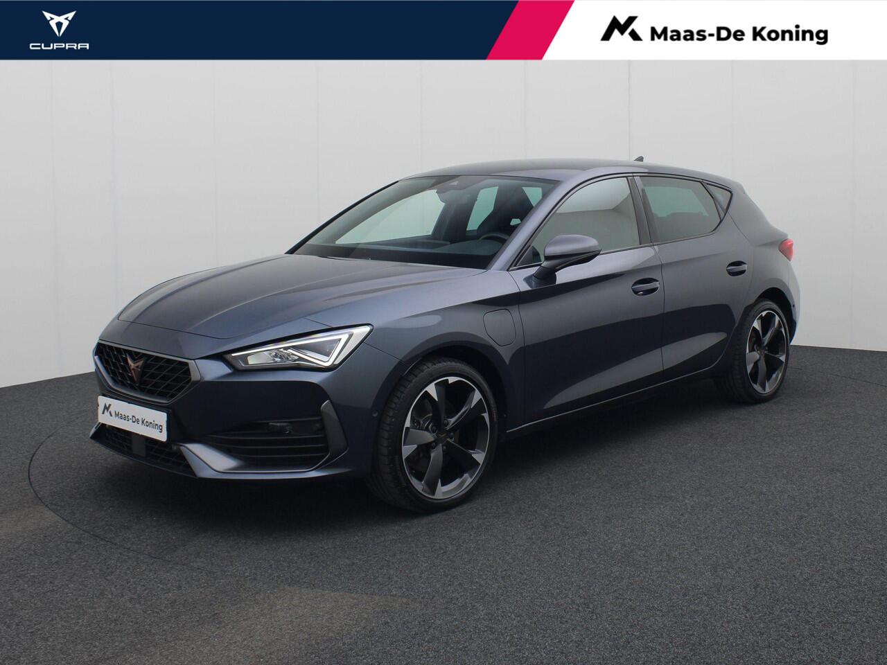 Cupra Leon 1.4e-Hybrid 150kW/204PK DSG · Navigatie · Apple/Android Car Play · Camera + Parkeersensoren
