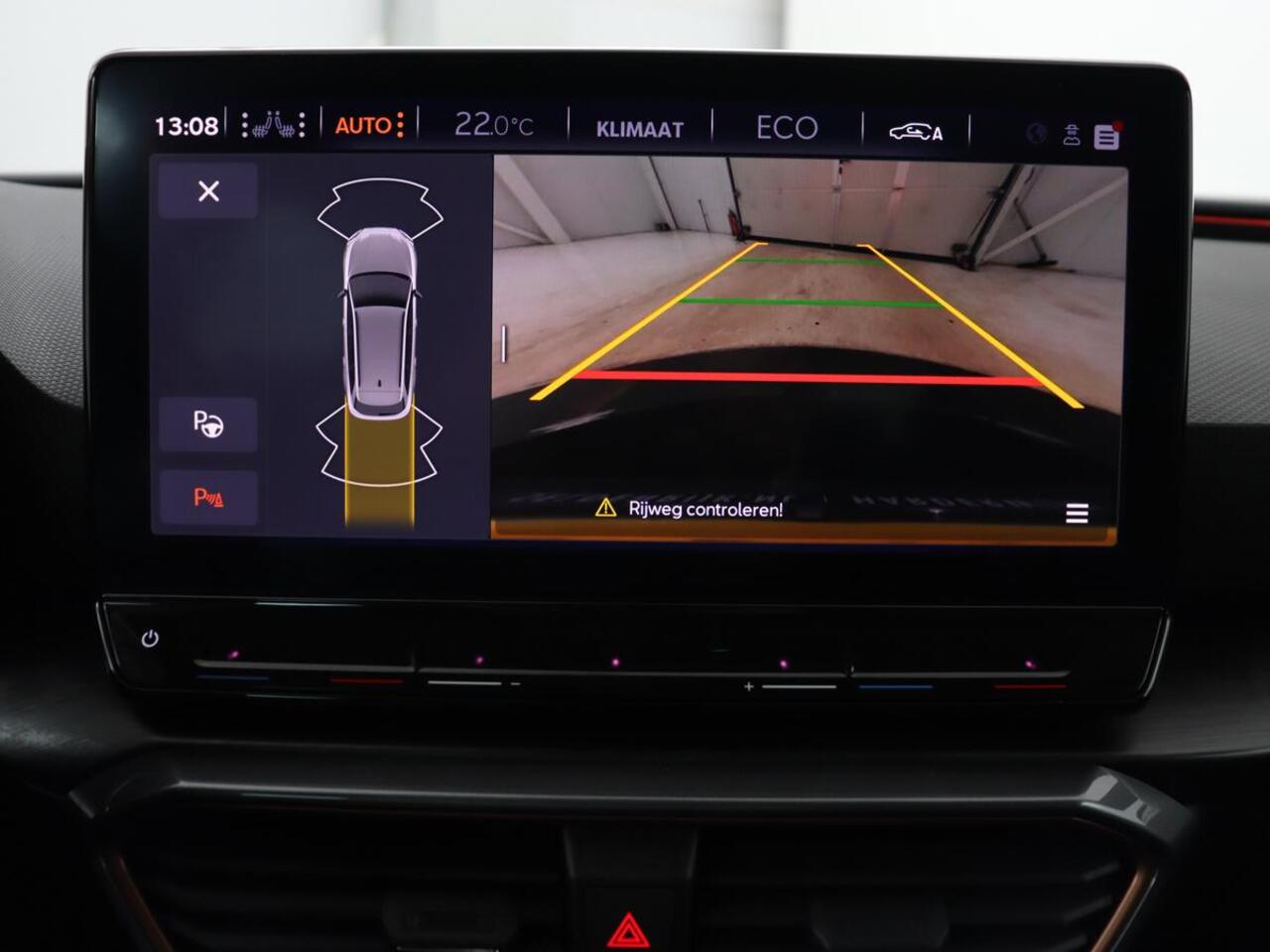 Cupra Leon 1.4 e-Hybrid | Stoelverwarming | Camera | Carplay | Sfeerverlichting | Navigatie | Full LED | Sportstoelen | Half leder | PHEV | Plug In