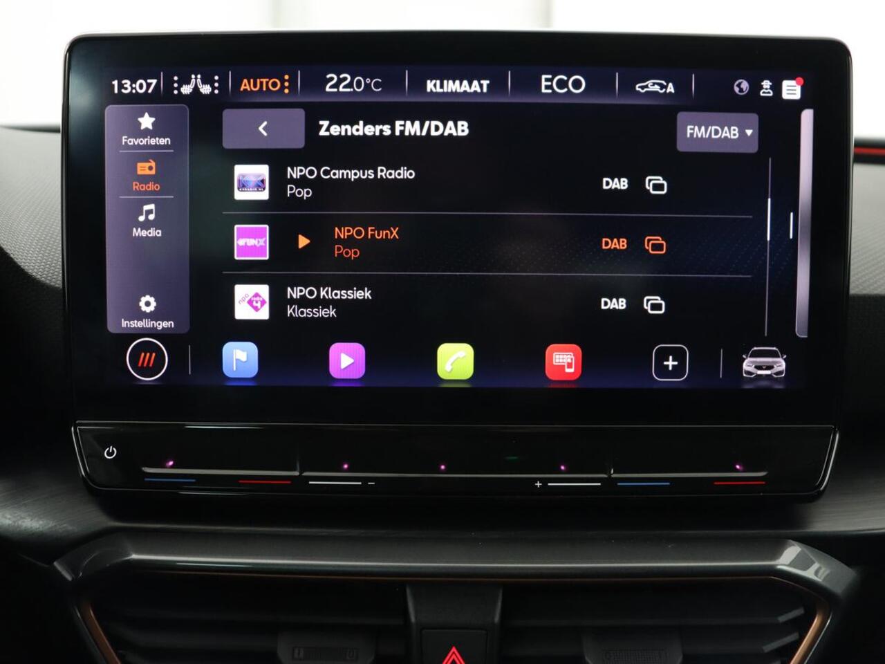 Cupra Leon 1.4 e-Hybrid | Stoelverwarming | Camera | Carplay | Sfeerverlichting | Navigatie | Full LED | Sportstoelen | Half leder | PHEV | Plug In