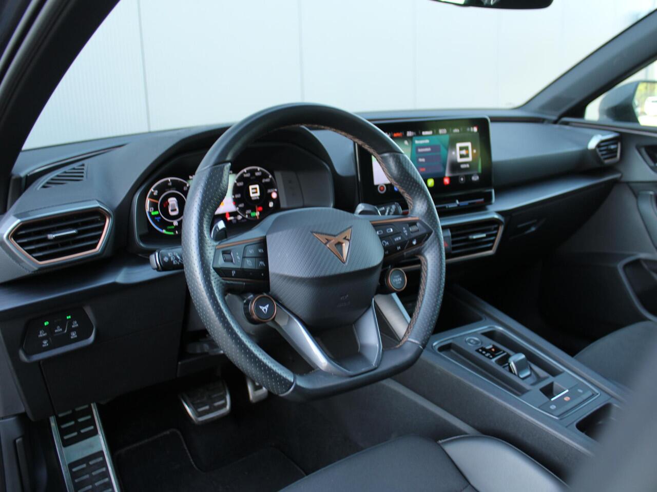 Cupra Leon 1.4 e-Hybrid 245pk VZ Business | Pano | Bucket Seats | 19-Inch Velgen | Winter Pack | Digital Cockpit