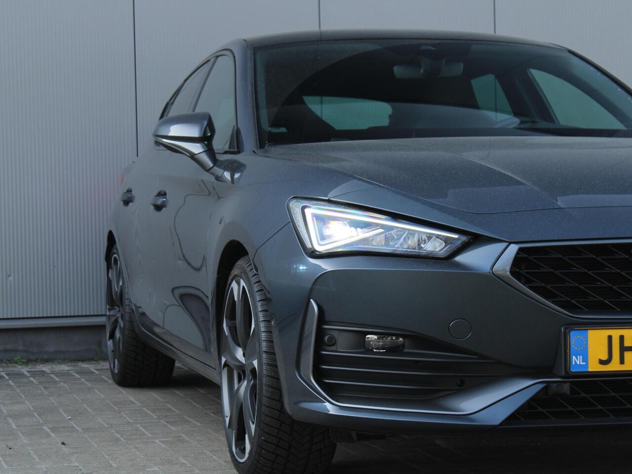 Cupra Leon 1.4 e-Hybrid 245pk VZ Business | Pano | Bucket Seats | 19-Inch Velgen | Winter Pack | Digital Cockpit
