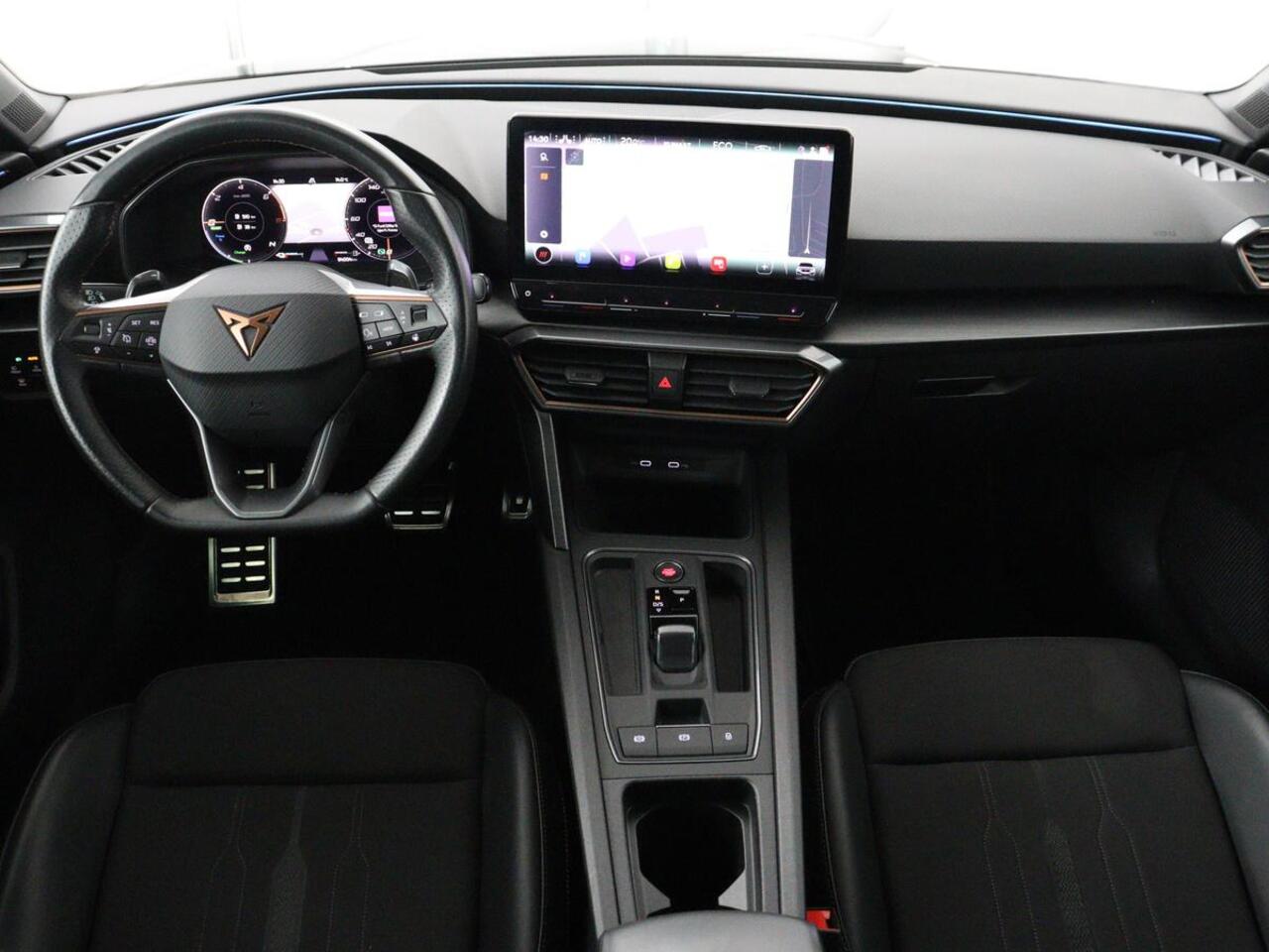 Cupra Leon 1.4 eHybrid | Stoelverwarming | Adaptive cruise | Navigatie | Carplay | Sportstoelen | Stuurverwarming | Parkeerhulp | Full LED | Keyless | Half leder | PHEV | Plug In
