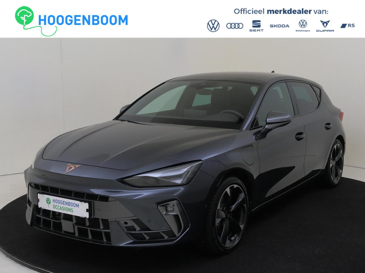 Cupra Leon 1.5 TSI e-Hybrid Business | Parkeerasisstent | Stoel- en stuurwielverwarming | Keyless | Achteruitrijcamera | Navigatie | Dodehoek detectie | 3-zone airco |