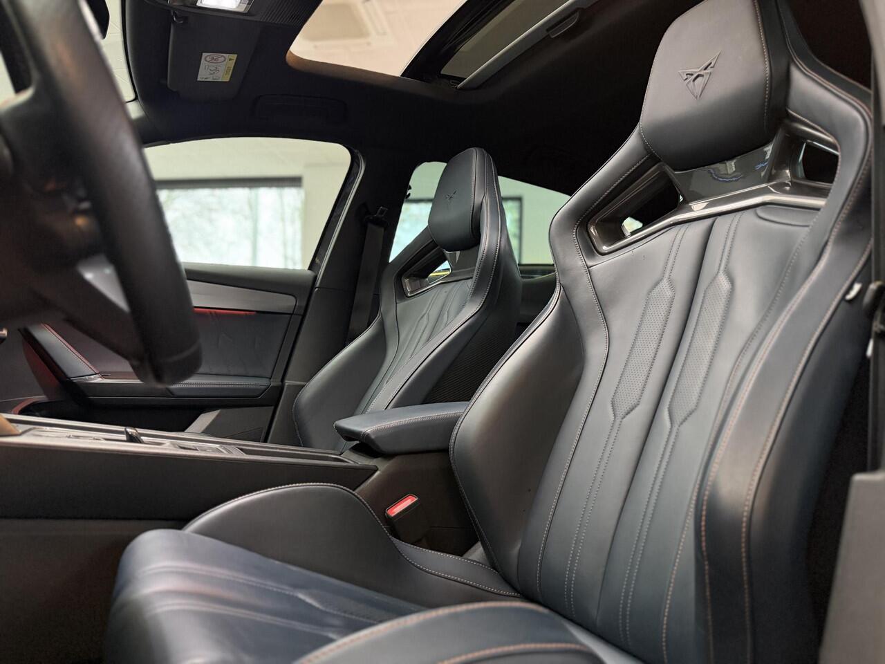 Cupra Leon 1.4 e-Hybrid Limited Schaalstoelen / Carbon / Pano