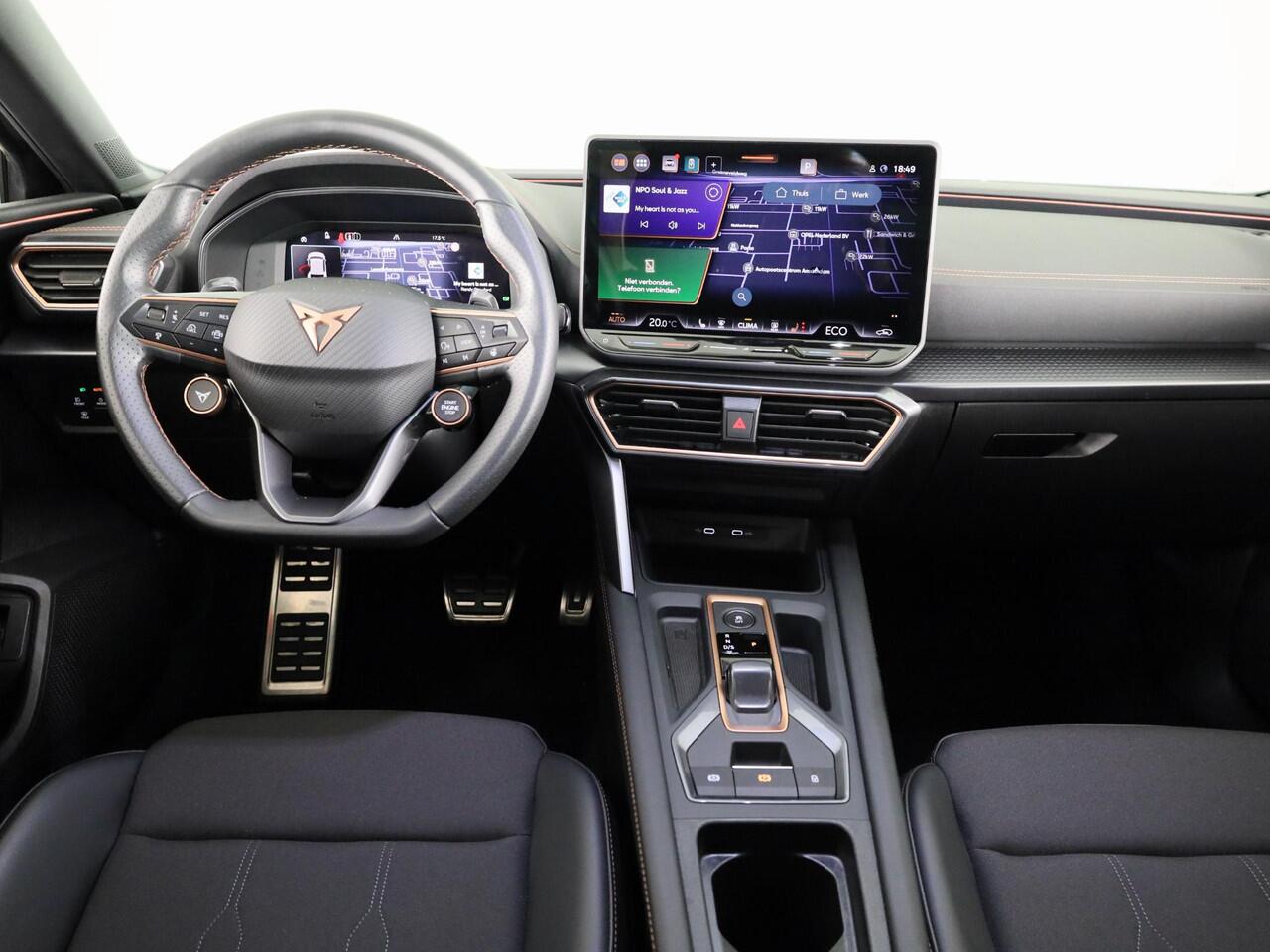 Cupra Leon 1.5 TSI e-Hybrid Business 204 pk Automaat (DSG) | Navigatie | Parkeersensoren (Park assist) | Achteruitrijcamera | Stoelverwarming | Adaptieve cruise control |