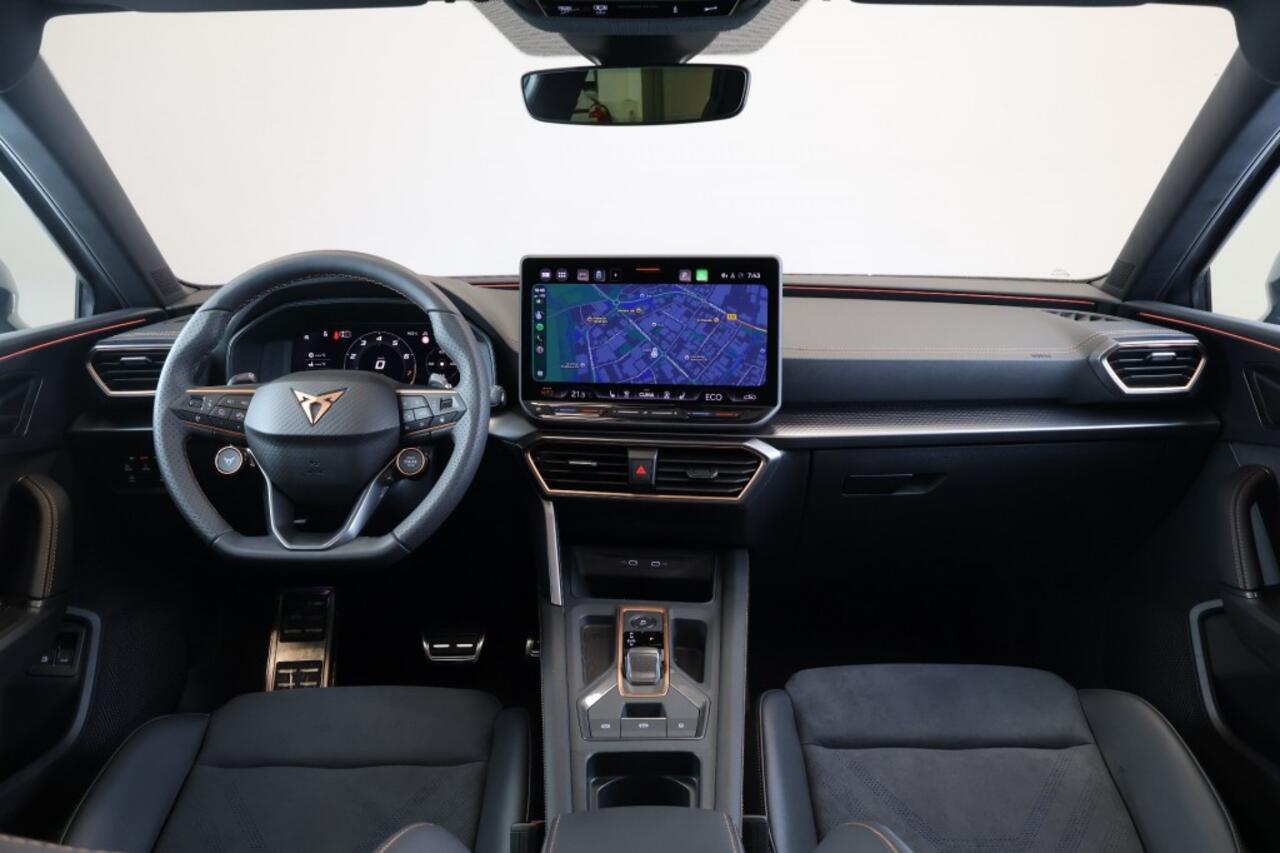 Cupra Leon VZ 1.5 e-Hybrid 272 pk - Pano - Stuur + Stoelverw. - ACC