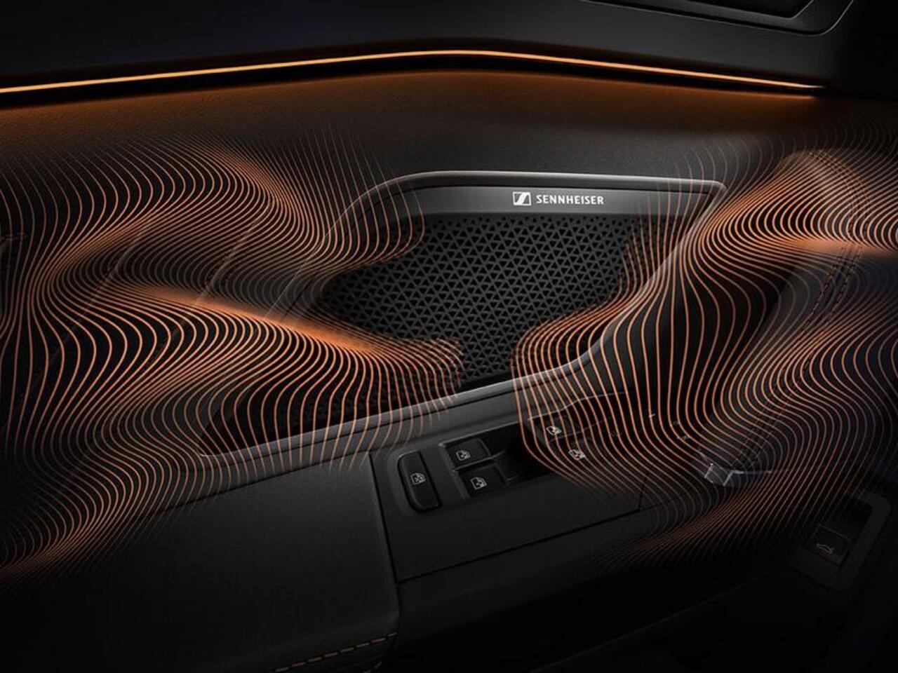 Cupra Leon 1.5 TSI e-Hybrid VZ Performance 272pk / Polar Copper velgen / Panoramisch schuifdak / Sennheiser immersie / Intelligent drive