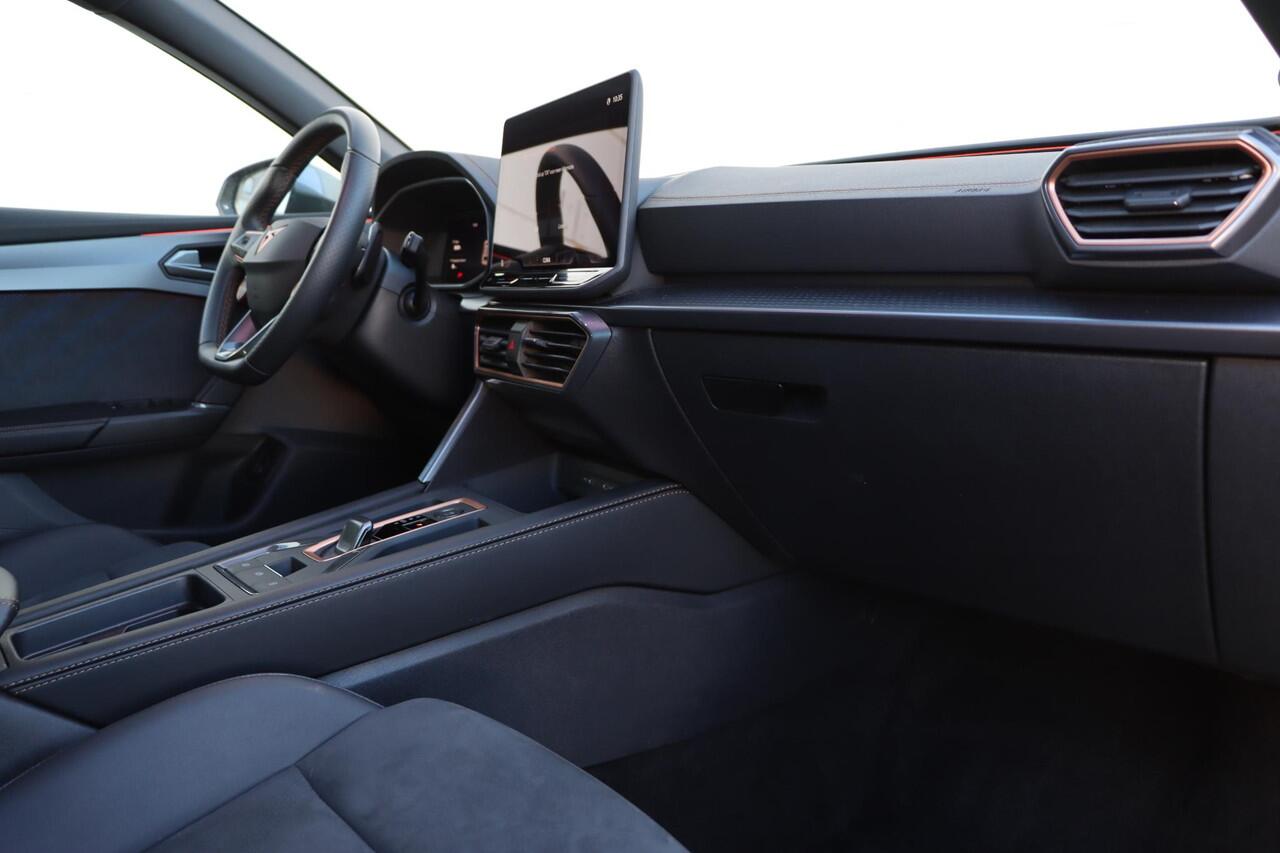 Cupra Leon 1.5 TSI e-Hybrid Business 204pk DSG6 | Memory | Stoel + Stuurverwarming | Carplay | Camera | travelassist