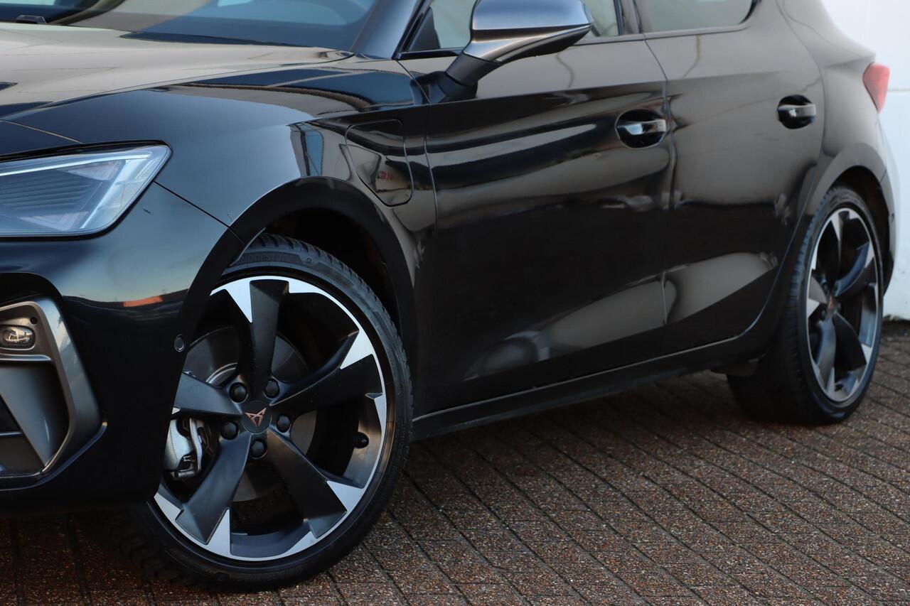 Cupra Leon 1.5 TSI e-Hybrid Business 204pk DSG6 | Memory | Stoel + Stuurverwarming | Carplay | Camera | travelassist