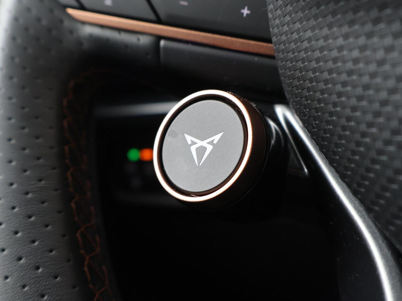 Cupra Leon 1.5 TSI e-Hybrid VZ Performance | 272 PK | SoH 100% | Panoramadak | Matrix LED koplampen | Adaptive cruise control | Sennheiser audio |