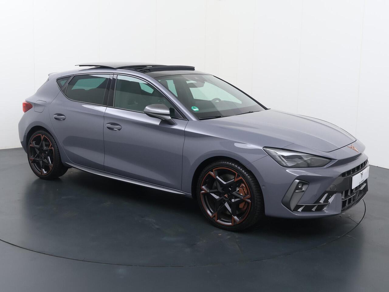 Cupra Leon 1.5 TSI e-Hybrid VZ Performance | 272 PK | SoH 100% | Panoramadak | Matrix LED koplampen | Adaptive cruise control | Sennheiser audio |