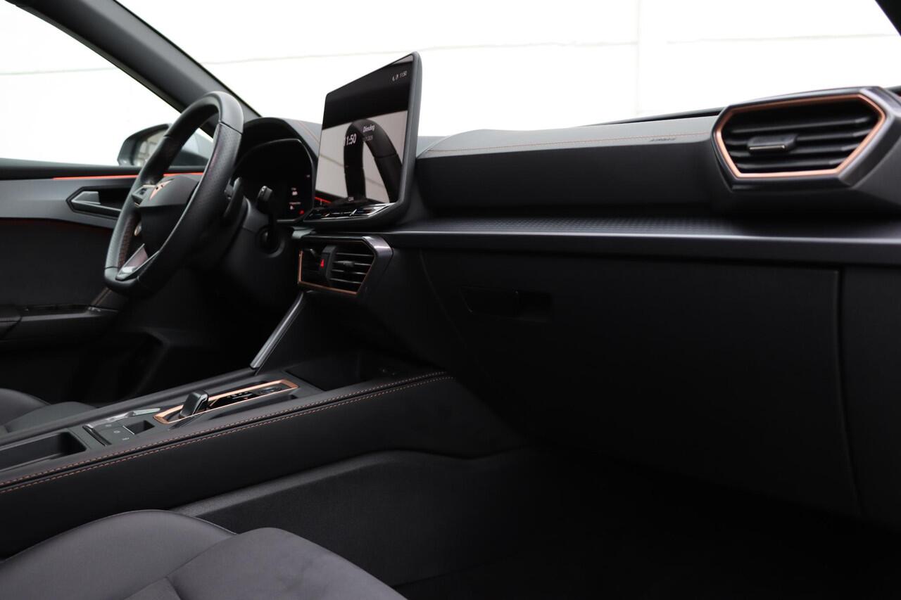 Cupra Leon 1.5 TSI e-Hybrid Business 204pk DSG6