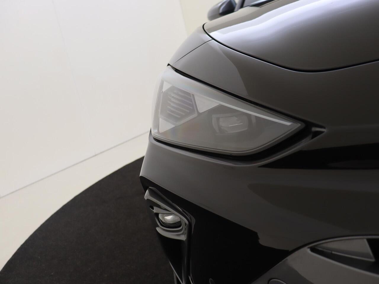 Cupra Leon 1.5 TSI e-Hybrid Business | Achteruitrijcamera | 3-zone airco | Dodehoek detectie | Keyless | Adaptieve cruise control | CarPlay | Navigatie |