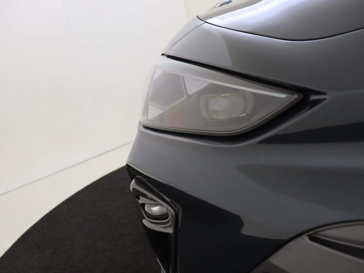 Cupra Leon 1.5 TSI e-Hybrid Business | Achteruitrijcamera | Adaptieve cruise control | Alcantara bekleding | Dodehoek detectie | Keyless | 3-zone airco | CarPlay | Navigatie |