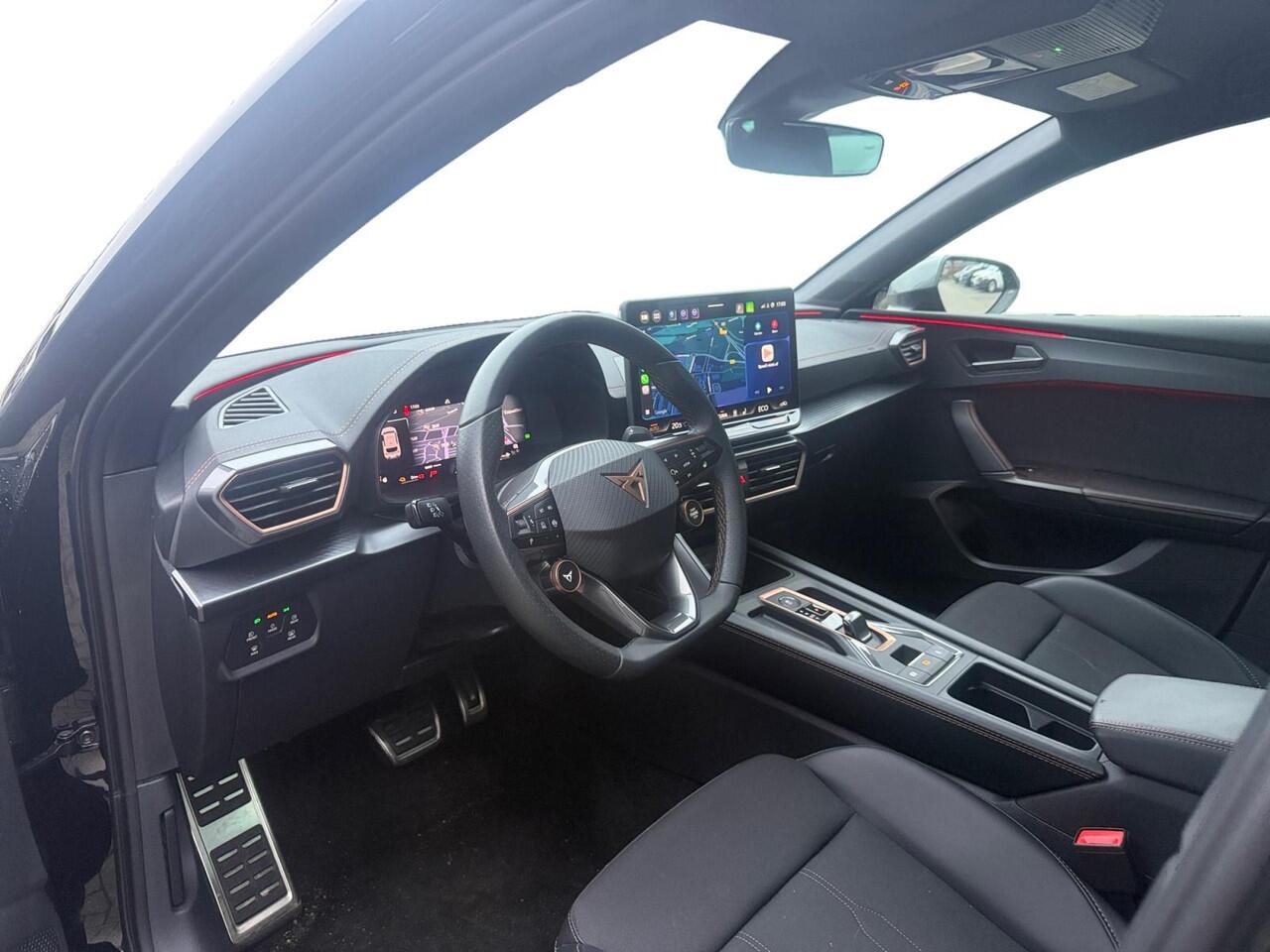 Cupra Leon 1.5 TSI e-Hybrid Business | Automaat | BTW | Camera | Stoel/Stuurverwarming | Adaptief Cruise Control | Dodehoek Detectie | Climate Control | DAB | Navigatie | Full Led | Keyless