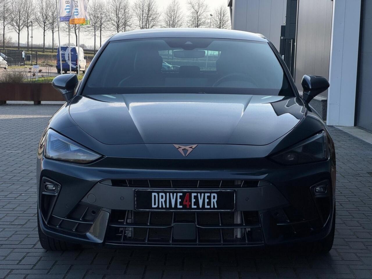 Cupra Leon 1.5 e-TSI 2025 GARANTIE NAVI CLIMATE APPLE CARPLAY LEDER