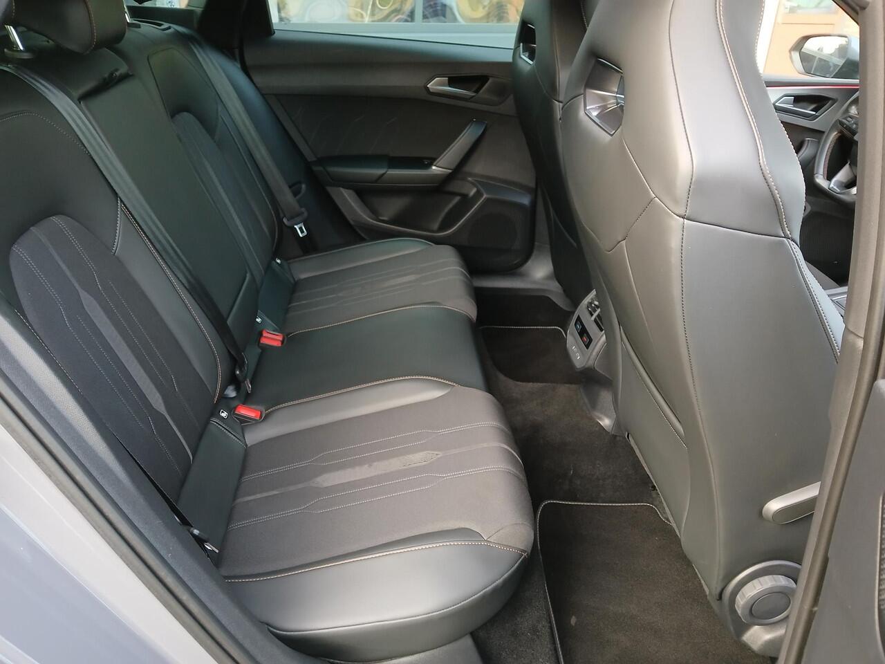 Cupra Leon Sportstourer 1.4 e-Hybrid 245 Graphene Grey!