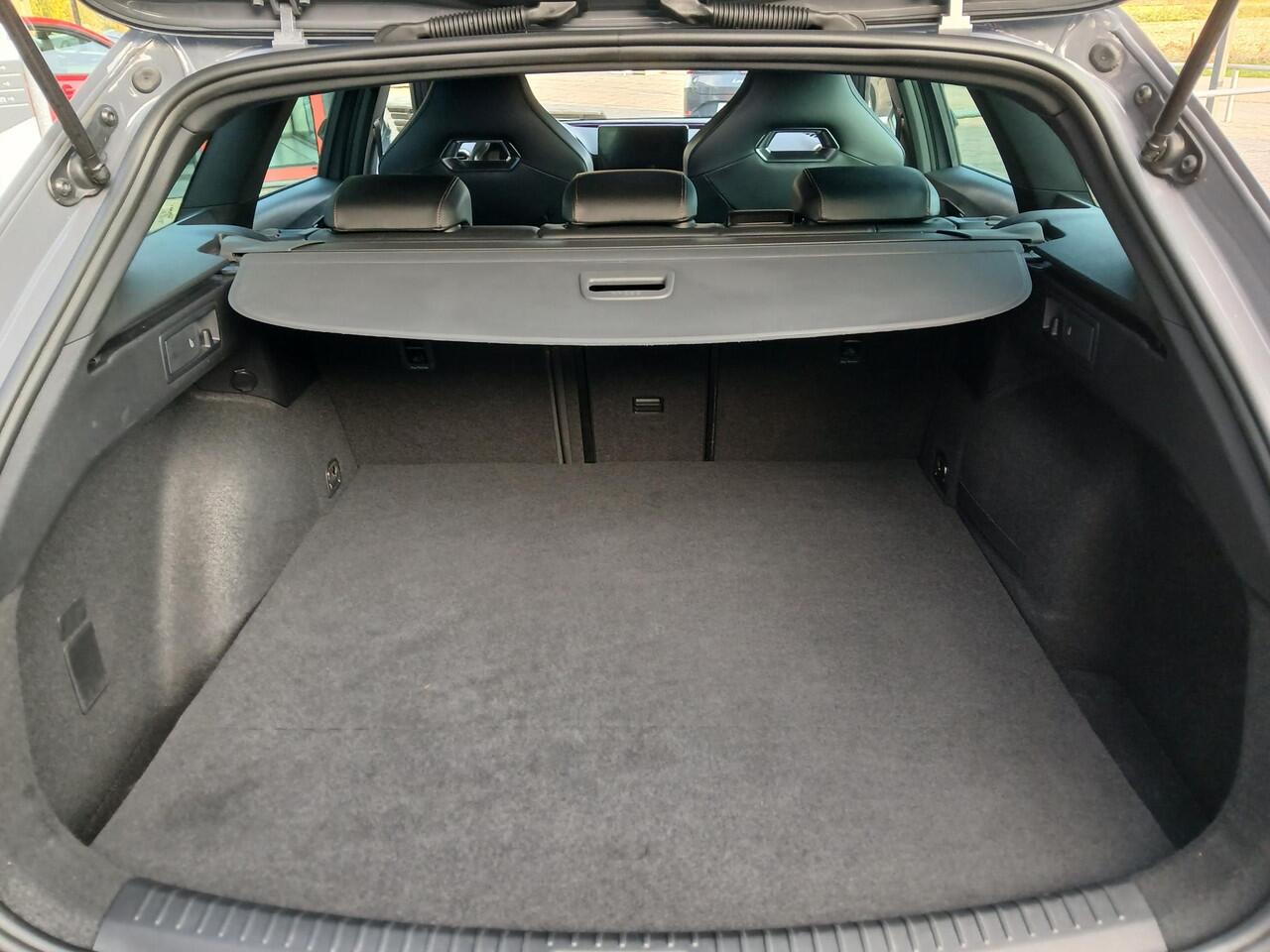 Cupra Leon Sportstourer 1.4 e-Hybrid 245 Graphene Grey!